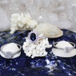 Diamantring i hvitt gull 14 kt med 0,36 ct W-Si & safir - 573001
