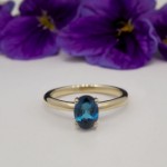 Gullring i 14 kt med London Blue Topas - bur5857890