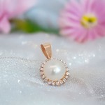 Smykke med perle & zirkonia i gult gull - 79014