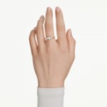Swarovski Stilla Attract ring Round cut, White, Gold-tone plated - 5723294