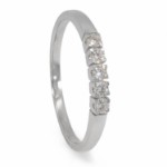 Elegant ring med klare steiner - 8505030