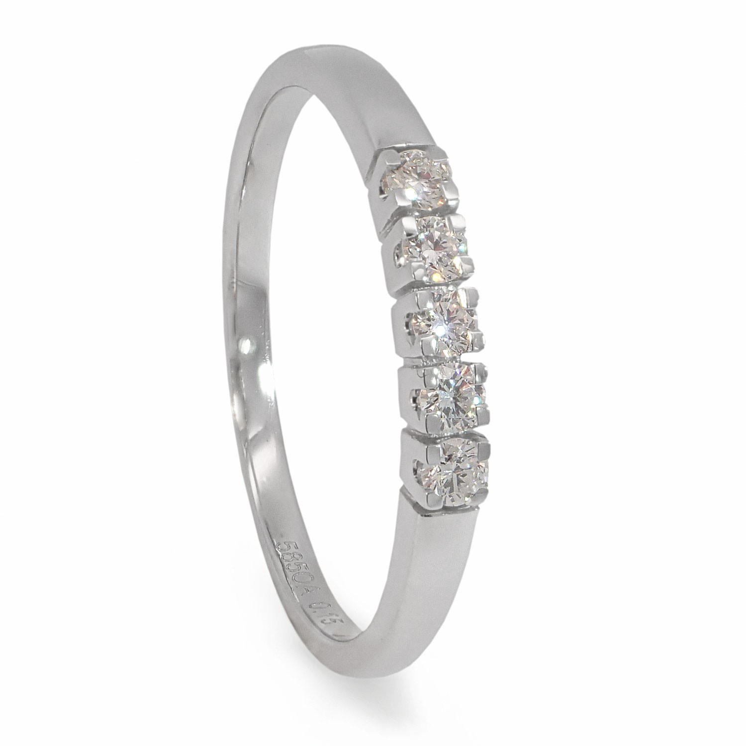 Elegant ring med klare steiner - 8505030
