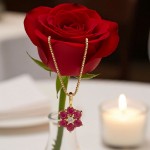 Diamantsmykke med 0,03 ct W-Si & rubiner-32057311