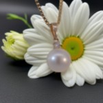 Diamantsmykke i 14kt gull med perle og diamant 0,35ct W-Si - coc4000147