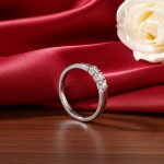 Alliansering i hvitt gull med tre diamanter - 8503050