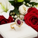 Diamantring i gult gull med rhodolitt og diamanter 0,36ct W-Si - Bur573001