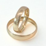 Giftering i gult gull 14kt, 4 mm, modell 167. RUBIN - 1240