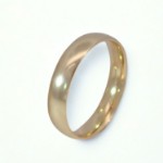 Giftering i gult gull 14kt, 4 mm, modell 167. RUBIN - 1240