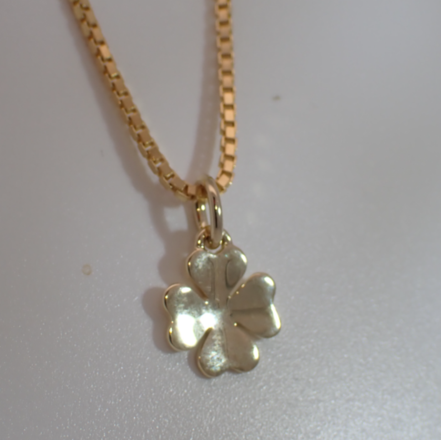 Smykke Kløver i 14kt gull - bur23418810