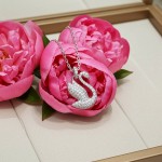 Swarovski smykke Iconic Swan pendant Swan, Medium, White, Rhodium plated - 5647872