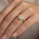 Halo diamantring med 0.40 ct, gult gull 18 kt - 15920gg