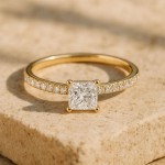 Forlovelsesring med Pricess cut  lab Grown diamant 2,00 ct. R-VS i 18kt gull - 1601-ru-prin-200-lab