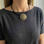 Smykke i bronse Slow. HILLESTAD - AB317