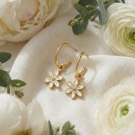 Ørepynt i forgylt sølv hvitveis. LIV - 700403