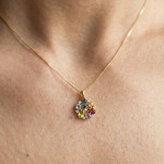 Gullsmykke med edelstener og diamanter - BUR260329