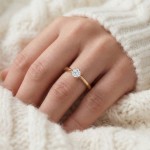 Enstens diamantring Aida med 0,70 ct i 14kt gull. TW-Si. -18016070