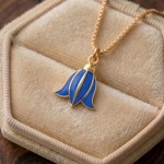 Smykke i forgylt sølv Blå blåklokke. LIV - 860212