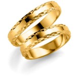 Gifteringer i serien Deg&Meg i 585 gult gull, 4 mm. ESPELAND - SE126GU40