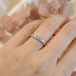 Iselin alliansering i hvitt gull med diamanter - 8503070
