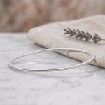Armbånd gull. Classic armring rund profil, hvitt gull 14 kt, 2.5 mm - 01HV2565